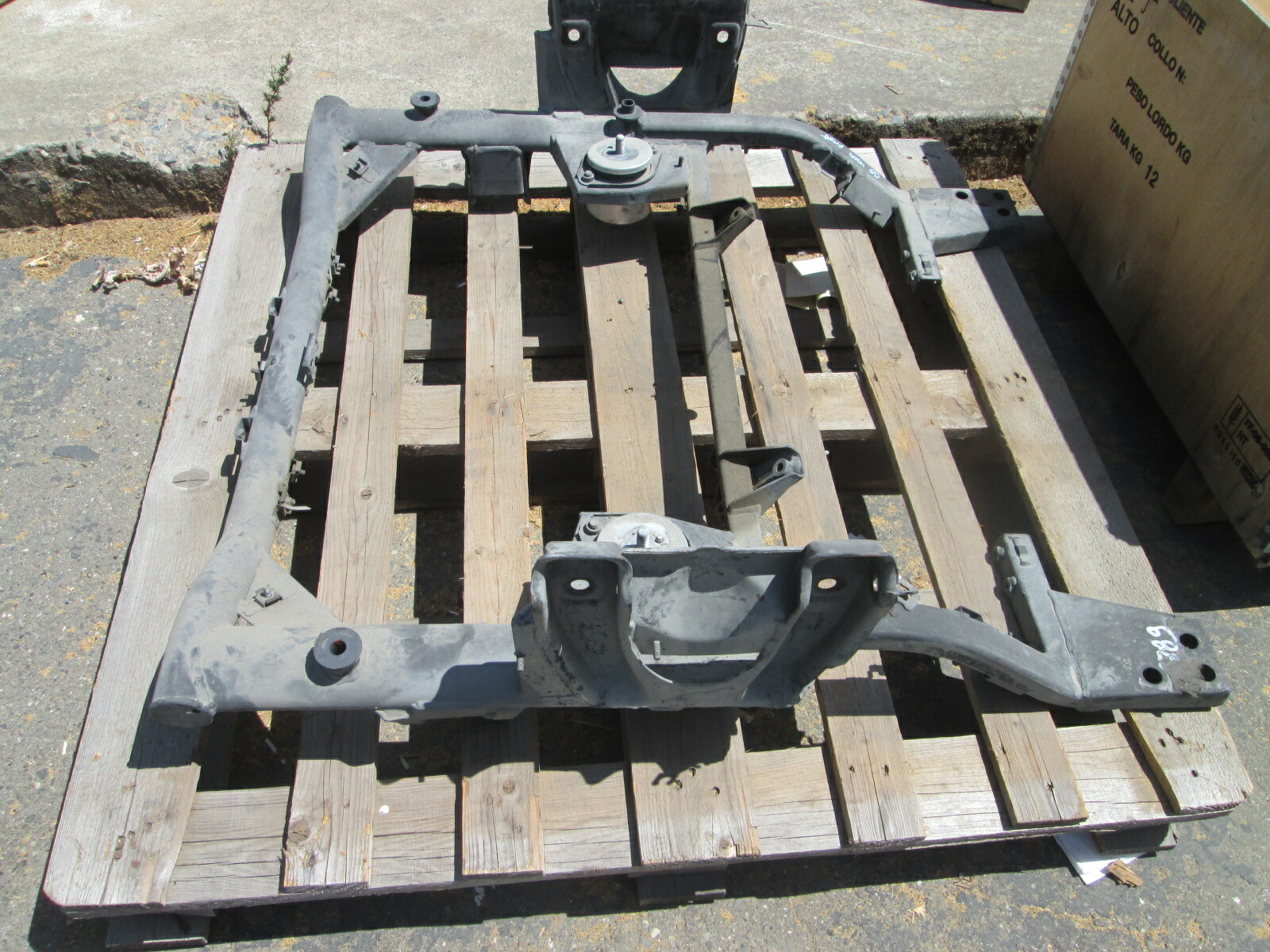 Maserati 4200 Coupe/Spider  Front Engine Cradle/ Underframe Assy P/N 67650500 