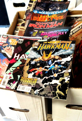 GROSSPACKUNG MIT 100 x MARVEL, DC & INDEPENDENT COMICS. 