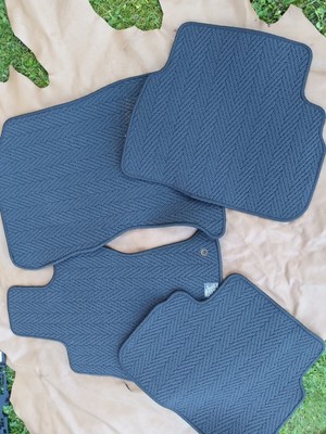 OEM New Subaru 2017-2023 Impreza  Carpet Floor Mats (set of 4)