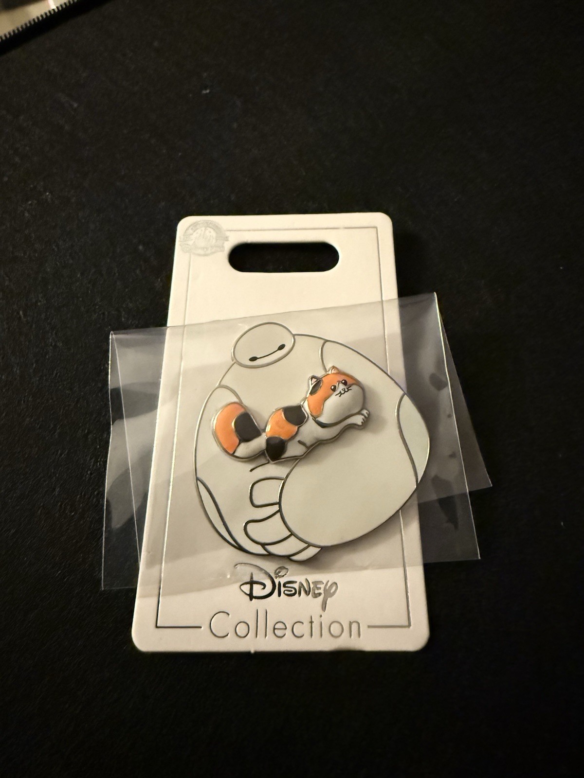 Disney Parks Big Hero Six 6 plus 3D Baymax Mochi Cat Trading Collectors Pin