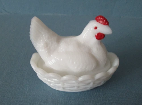 Vintage Westmoreland 3.5” Hen On Nest Covered Dish Milk Glass Red Comb