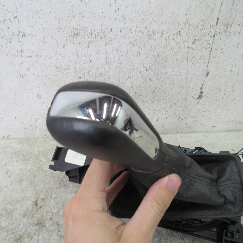 Consola central FORD EXPLORER 16-19 selector de palanca de cambios de piso con perilla Foto 3 de 4
