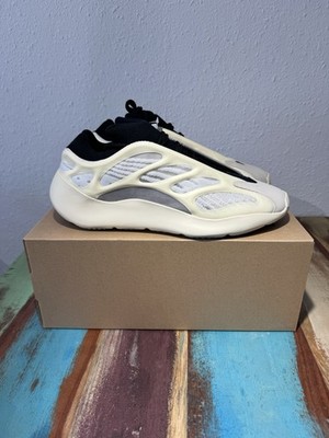 Adidas Yeezy 700 V3 Azael US 12,5 