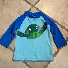 Mini Boden Boys size 4-5Y Rash Guard Swim Shirt 3/4 Sleeve Turtle Print UPF 40 