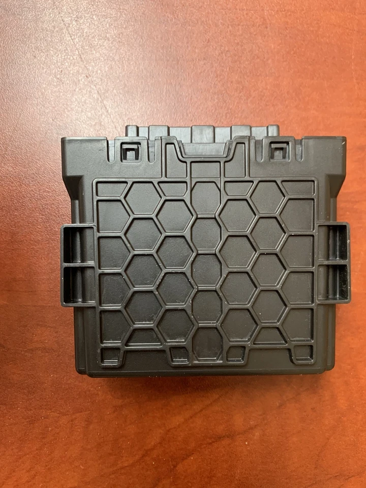 Chevrolet Malibu 2016-2018 PDC módulo de control de distancia de estacionamiento 13521136 Foto 3 de 3