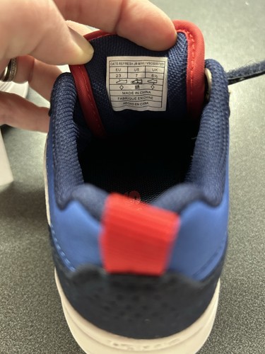 Levi’s Baby Boy Trainers Size UK6.5 EU23 - Picture 3 of 4