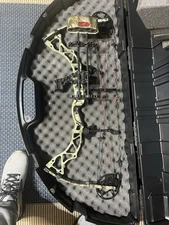 Bowtech Assassin LEFT HAND Compound Bow  70lb Pull 29” Draw