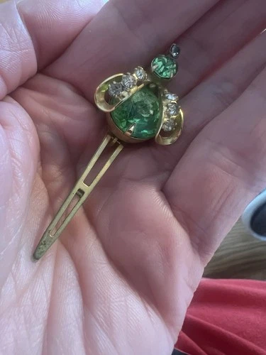 Vintage Green bug Rhinestone Jeweled Hair Clip Pin Brooch Costume Jewelry