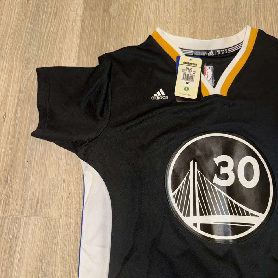Camiseta deportiva de baloncesto con mangas Steph Curry talla M Adidas Golden State Warriors nueva Foto 4 de 4