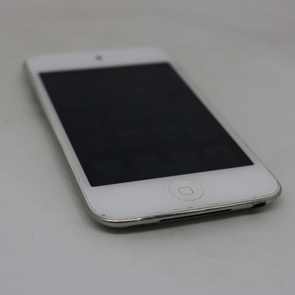 Apple iPod touch 4. Generation Weiß (64GB) MP4 Player / Bluetooth / Händler - Bild 4 von 4