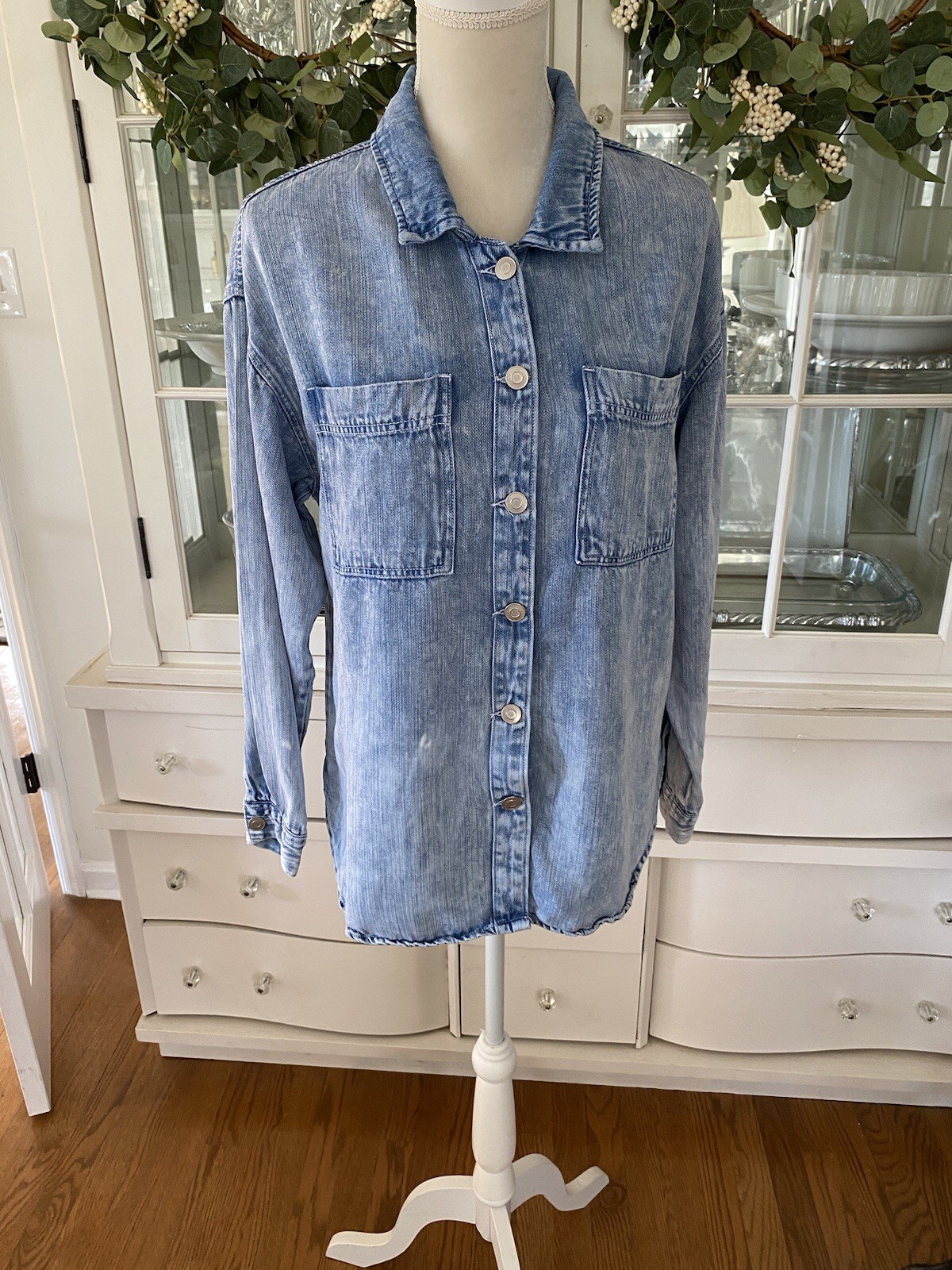 Thread & Supply Blue Bleach Washed Chambray Denim… - image 1