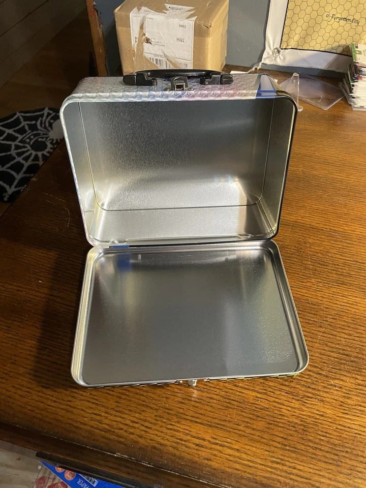 2025 Panini Football JOSH ALLEN Collector's Lunch Box + Insert & Bonus Cards 🔥 - Image 3 of 4