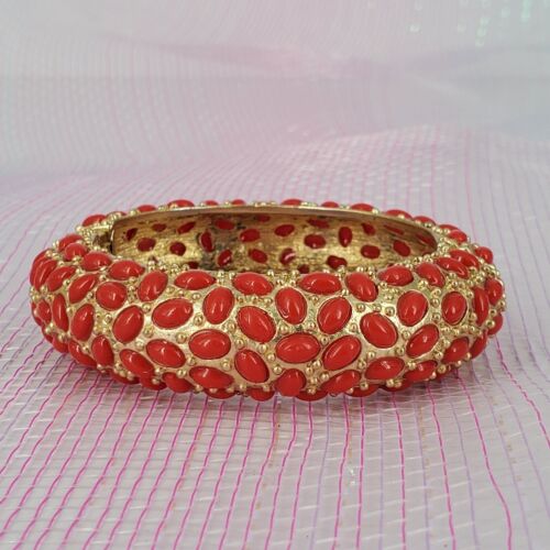 Textured Gold Tone Boho Clamper Bangle Bracelet with Orange Oval Cabochons FLAW - Afbeelding 1 van 6