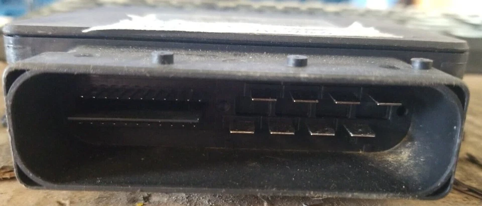 2019 Jeep Cherokee Anti brake control module 68340867AD - Image 2 of 4