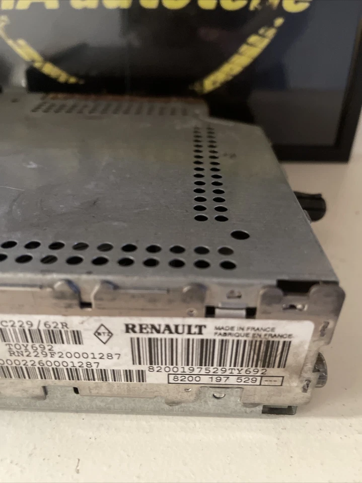 Original Renault Megane Scenic I Kassettenradio Radio 8200197529 mit code - Bild 4 von 4
