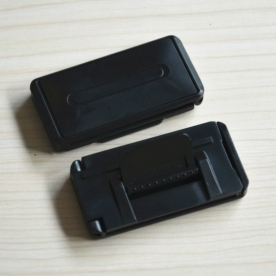 Clips cómodos para cinturón de seguridad de coche 2 piezas: soportes ajustables para correa de hombro Foto 4 de 4
