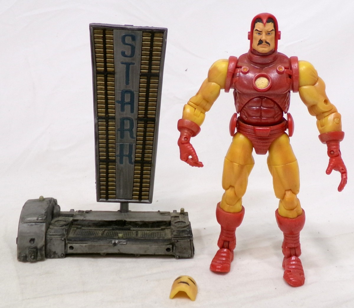 Toy Biz 2003 Marvel Legends Series 1 I Iron Man 6