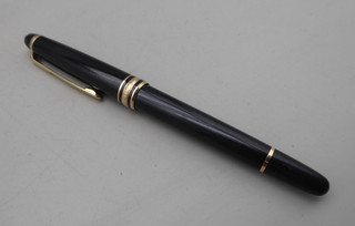 Vintage Mont Blanc Meisterstuck Rollerball Pen Black