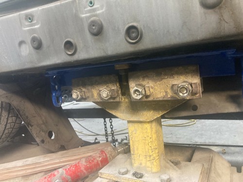 Auto Body Frame Machine Under Body Clamps for BMW And Mercedes Made in USA - Foto 8 di 9