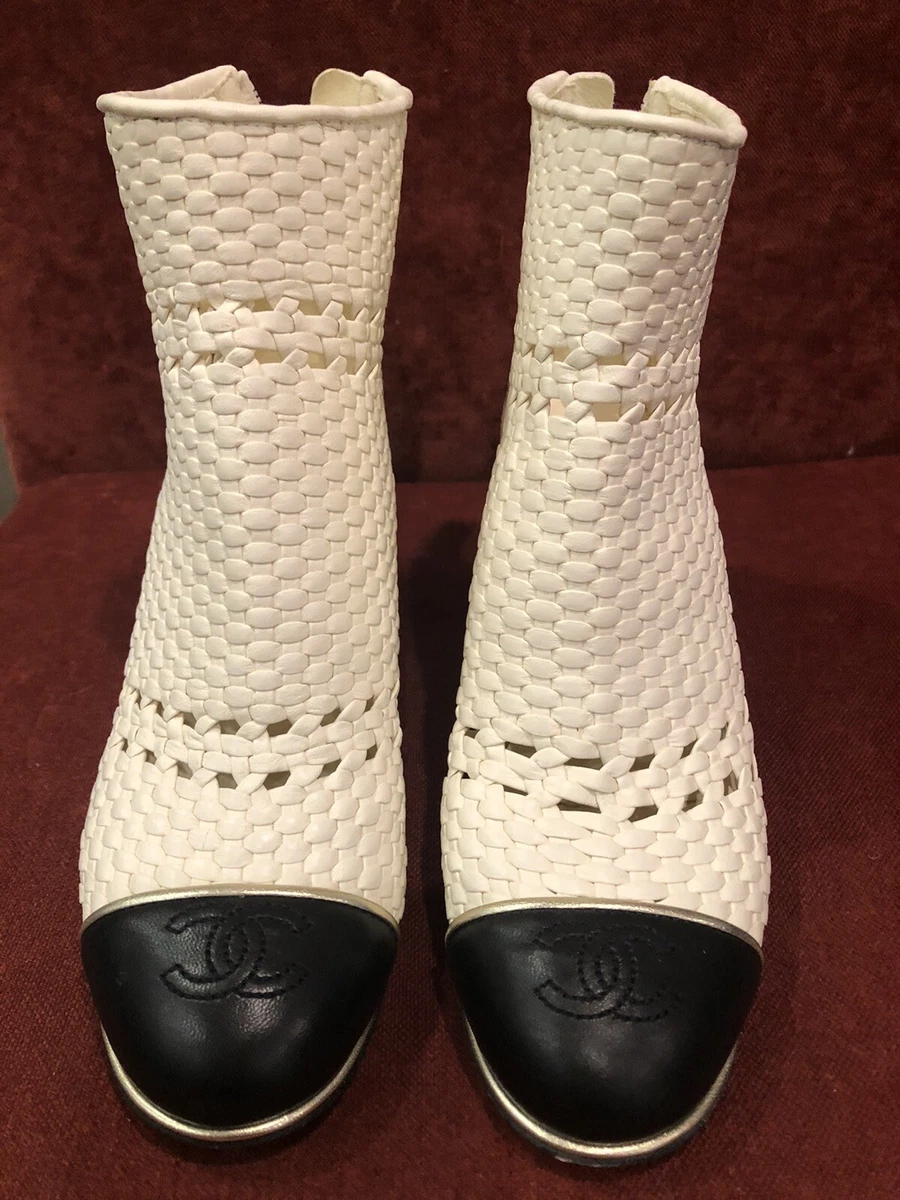 LOGO ON FRONT NEW OFF WHITE /IVORY CHANEL SHOES ANKLE BOOTS CROSSHATCHED  Booties