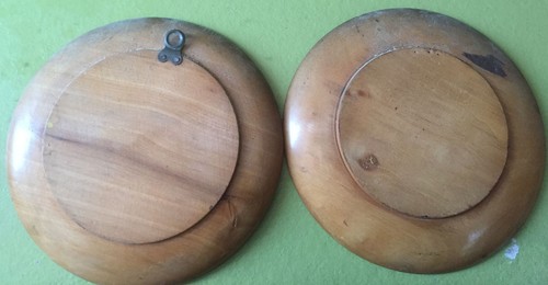 LOT DE 2 ASSIETTES EN BOIS PEINT DIAMETRE 16 CM THEME LA CORRIDA - Afbeelding 4 van 4
