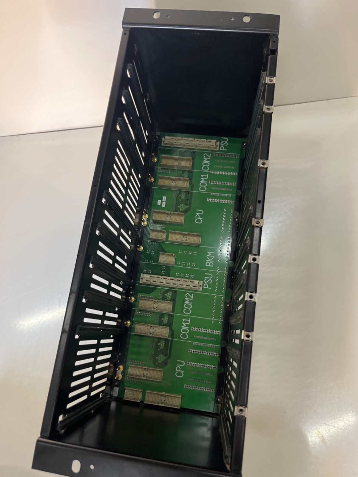 HONEYWELL CONTROLLER CHASSIS CPCHAS W/ CP BACKPLANE FSC QMR CPB-0001