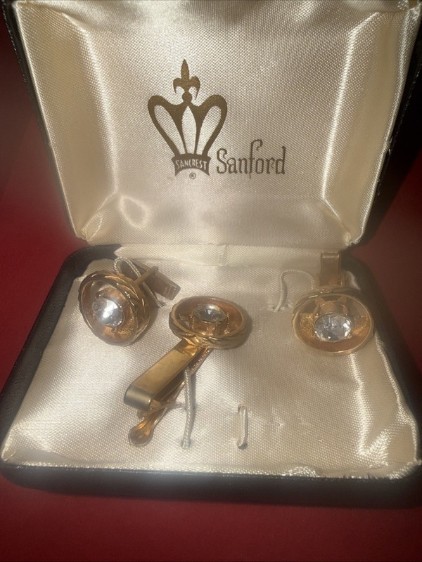 Sancrest Sanford Gold Tone Cufflinks Tie Clip Set