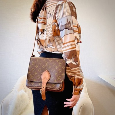 Louis Vuitton Cartouchiere MM Monogram Crossbody Shoulder Bag Vintage Auth
