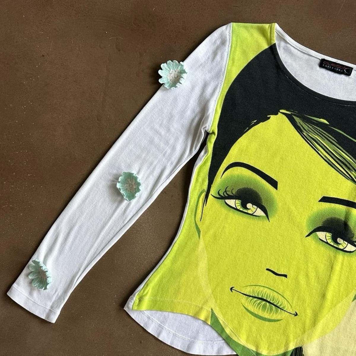 Custo Barcelona Y2K Graphic Top Green Vintage Mismatched Face Tee
