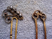 VINTAGE HAIR COMB OR ACCESSORY SET - INCLDES US TARIFFS
