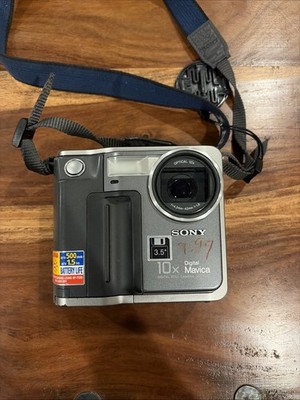 Sony Mavica MVC-FD7 0.3MP Digital Camera - Steel Gray  UNTESTED W/floppy
