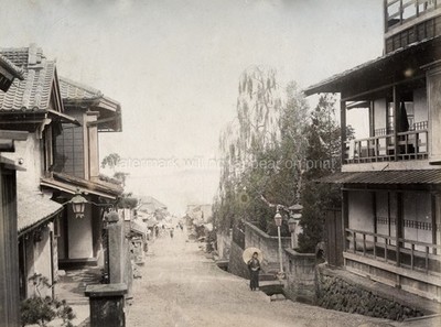 Atami Japan Street Scene Traditional Architecture Kimono Vtg. Photo 19thC.