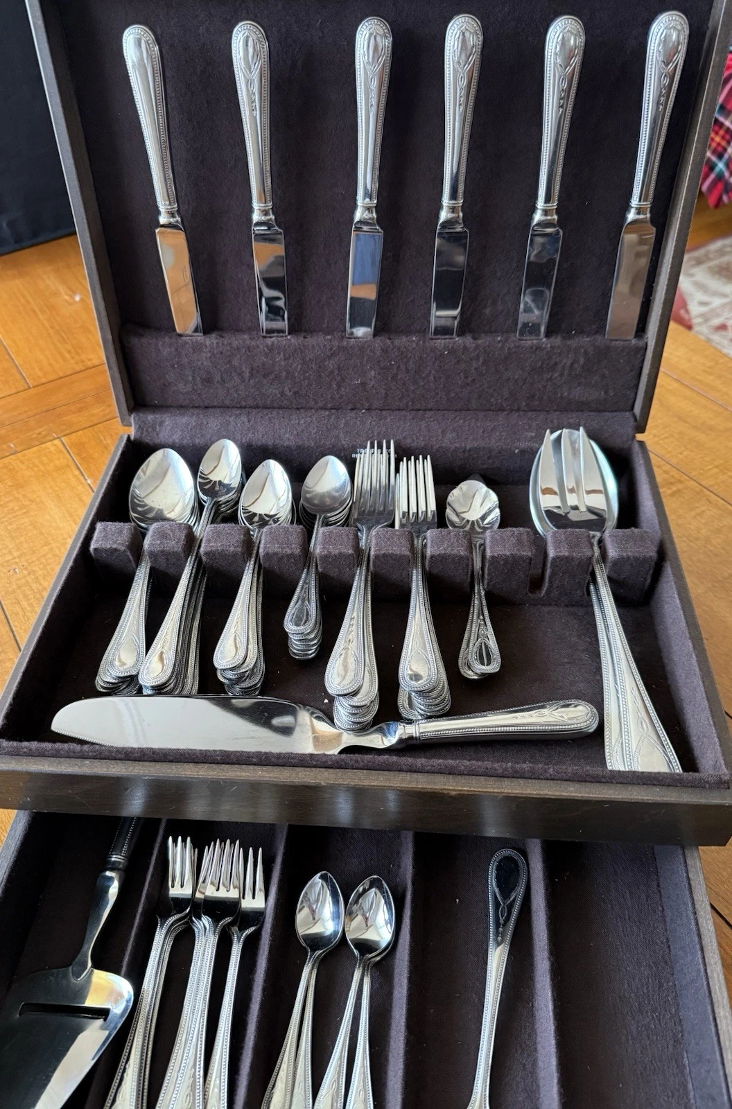 67 Pc Georgian House Stainless 18/8 Flatware Spoons Forks Knives Serving Lot +++
Opens in a new wind