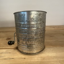 Vintage Bromwell's 5 Cup Flour Measuring Sifter w/Black Crank Handle Made in USA