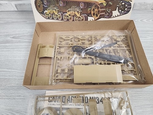 Tamiya 1:35 MI3/40 Carro Armato Plastic Model Kit MM 134 - Picture 12 of 14