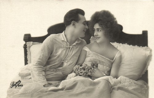 PC CPA RISQUE NUDE LADY, COUPLE IN BED, VINTAGE REAL PHOTO POSTCARD