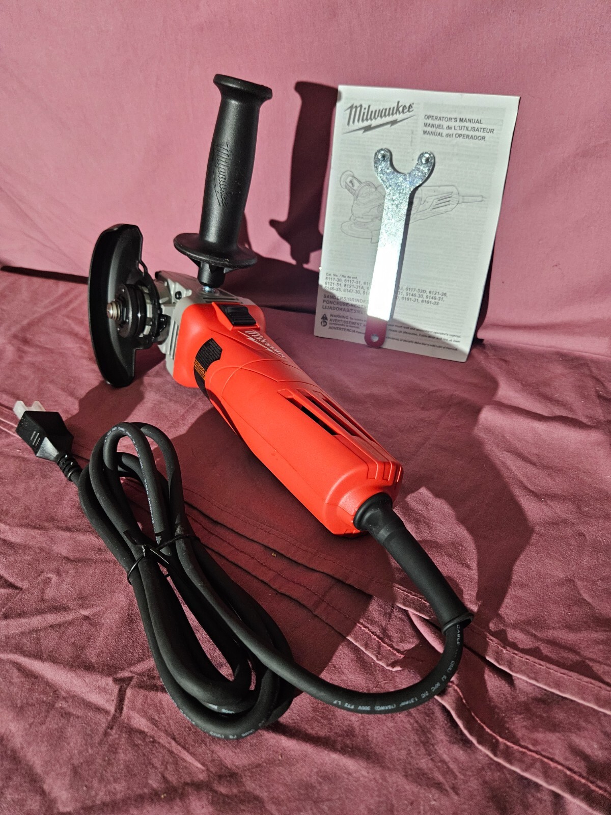 Milwaukee 6146-33 11 Amp 4-1/2 Inch Slide Lock Angle Grinder