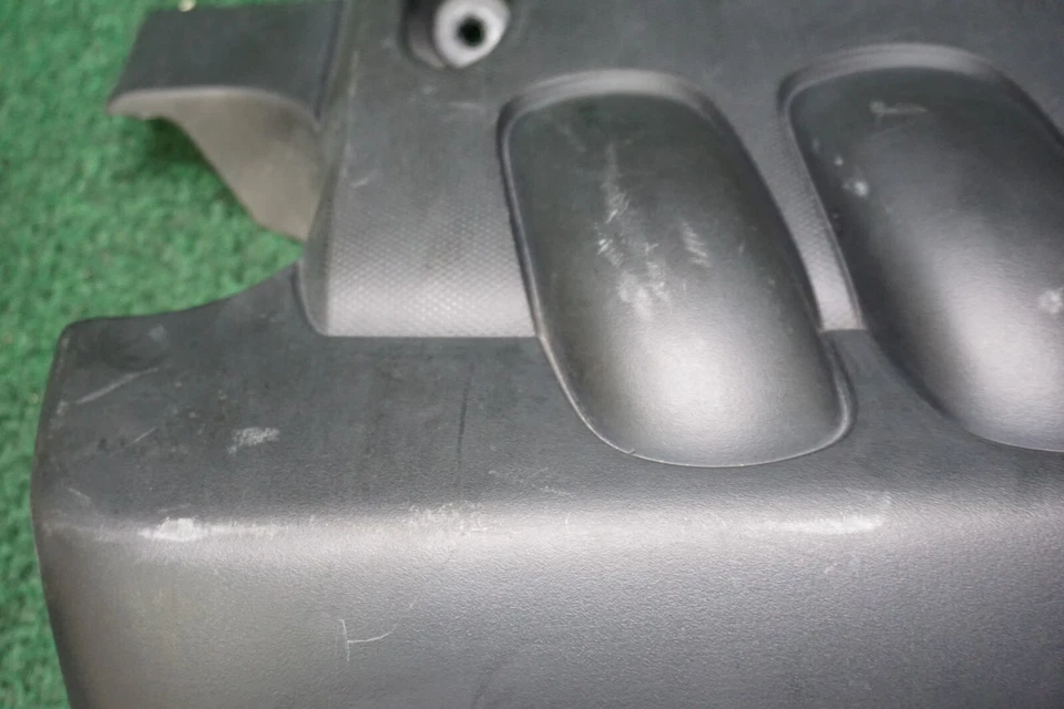 Крышка двигателя 2007 2008 2009 2010 11 12 NISSAN VERSA OEM 14041EL01A - Изображение 4 из 4