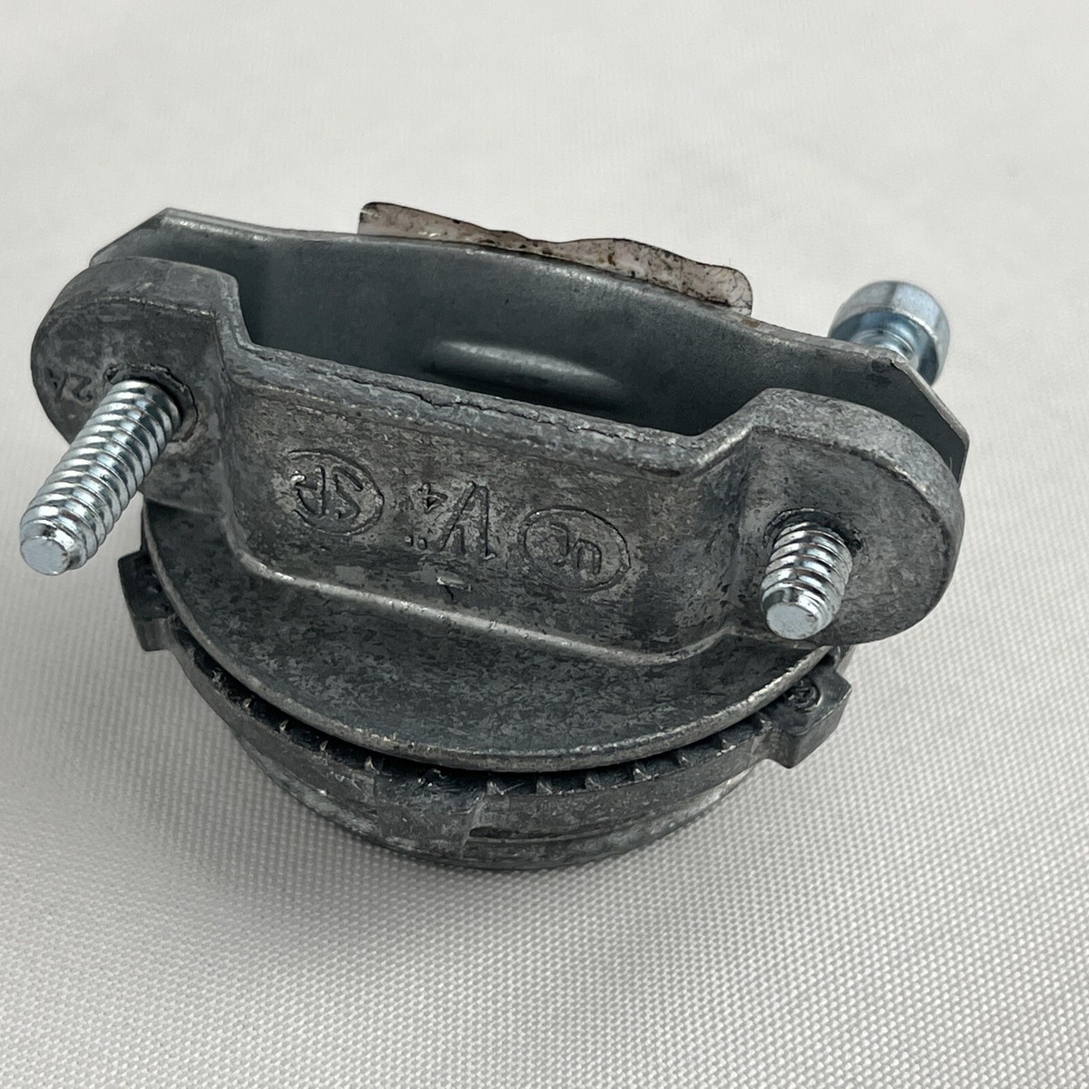 Halex 1-1/4 In. Die Cast Zinc Clamp Box Connector 05312 | eBay