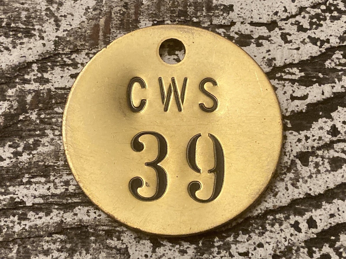 min☻M Vintage Number 39 Tag Brass Metal Fob Industrial Keychain