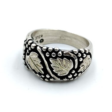 WM Wheeler MFG Co Sterling Silver 925 Grapes Leaf Design Band Ring Sz 8