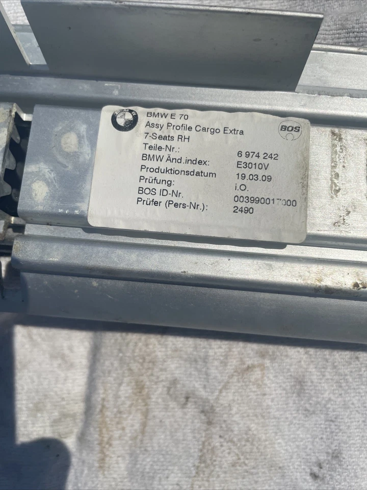 BMW X5 E70 2007 2008 2009 2010 2011 2012 2013 - MALETERO DERECHO CARGA AMARRE RIEL Foto 4 de 4