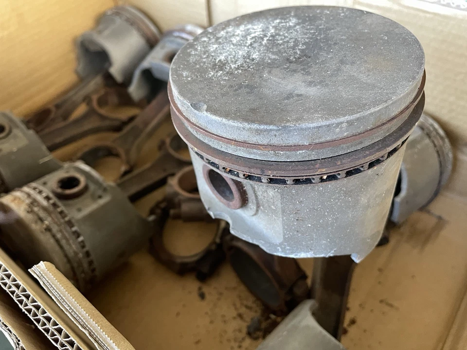 Set 383 Mopar Pistons & Connecting Rods Chrysler Dodge Plymouth 300 Charger - Image 2 of 4