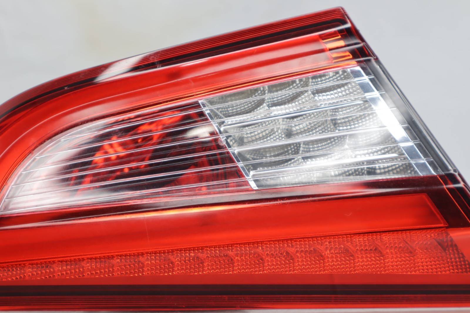 2014-2017 MASERATI GHIBLI S Q4 LEFT DRIVER REAR INNER TAIL LIGHT OEM.