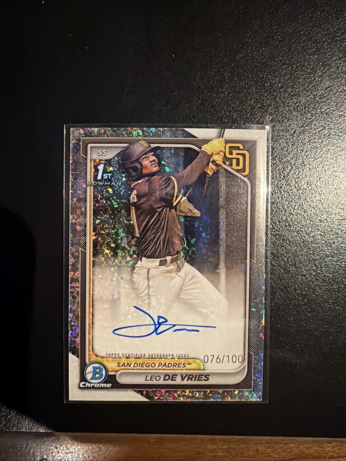 Leo De Vries 2024 Bowman Chrome Mini Diamond Refractor Auto 1st RC 100 Excellent
