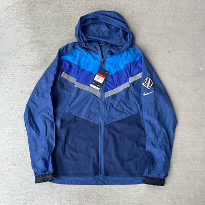 Nike Wild Run Windrunner Jacket Men s Large Blue Reflective Lightweight NWT