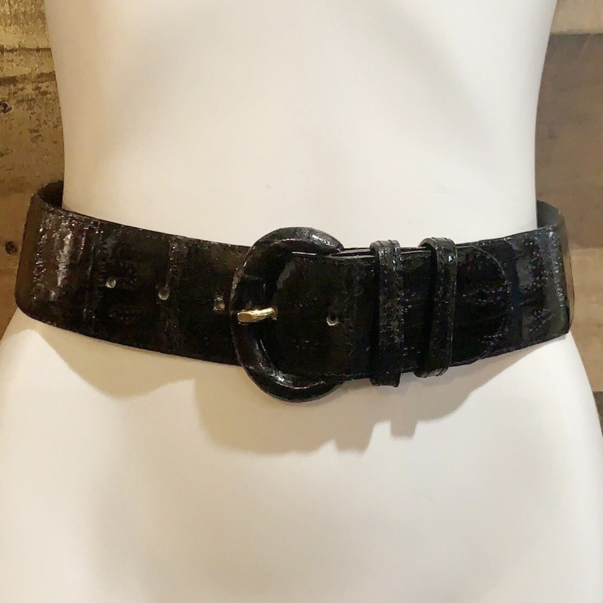 Henri Bendel Black Crocodile Statement Belt 70/85 Henri Bendel Black Crocodile Leather Vintage Statement Belt  main image 3