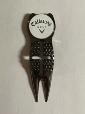 Crosshairs Divot Tool & 1" Callaway Golf Flat Coin Style Golf Marker - A Beauty!