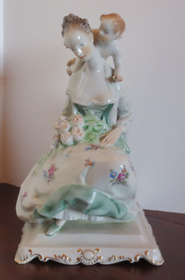RARE VINTAGE HEREND LG HAND-PAINTED PORCELAIN FIGURINE