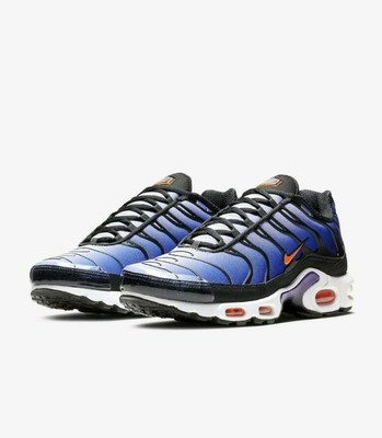 black orange air max plus